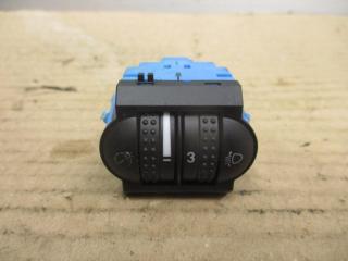 кнопка корректора фар Volkswagen Touareg 1 поколение [рестайлинг] 2008, 3.0 л., TDi, BKS, дизель, АКПП, серый, внедорожник 5 дв., полный привод, 7L6941333F