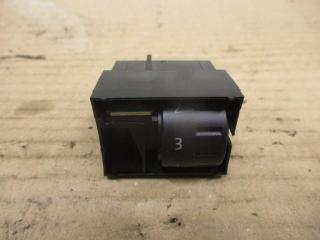 Кнопка подогрева сидений Volkswagen Touareg 1 поколение [рестайлинг] 2008, 3.0 л., TDi, BKS, дизель, АКПП, серый, внедорожник 5 дв., полный привод, 7L6963564B