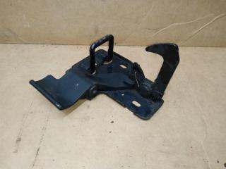 захватный крюк капота Volkswagen Touareg 1 поколение [рестайлинг] 2008, 3.0 л., TDi, BKS, дизель, АКПП, серый, внедорожник 5 дв., полный привод, 6Q0823480B