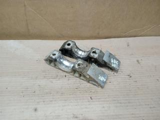 крепление стабилизатора / втулки стабилизатора Volkswagen Touareg 1 поколение [рестайлинг] 2008, 3.0 л., TDi, BKS, дизель, АКПП, серый, внедорожник 5 дв., полный привод, 7L0411063B