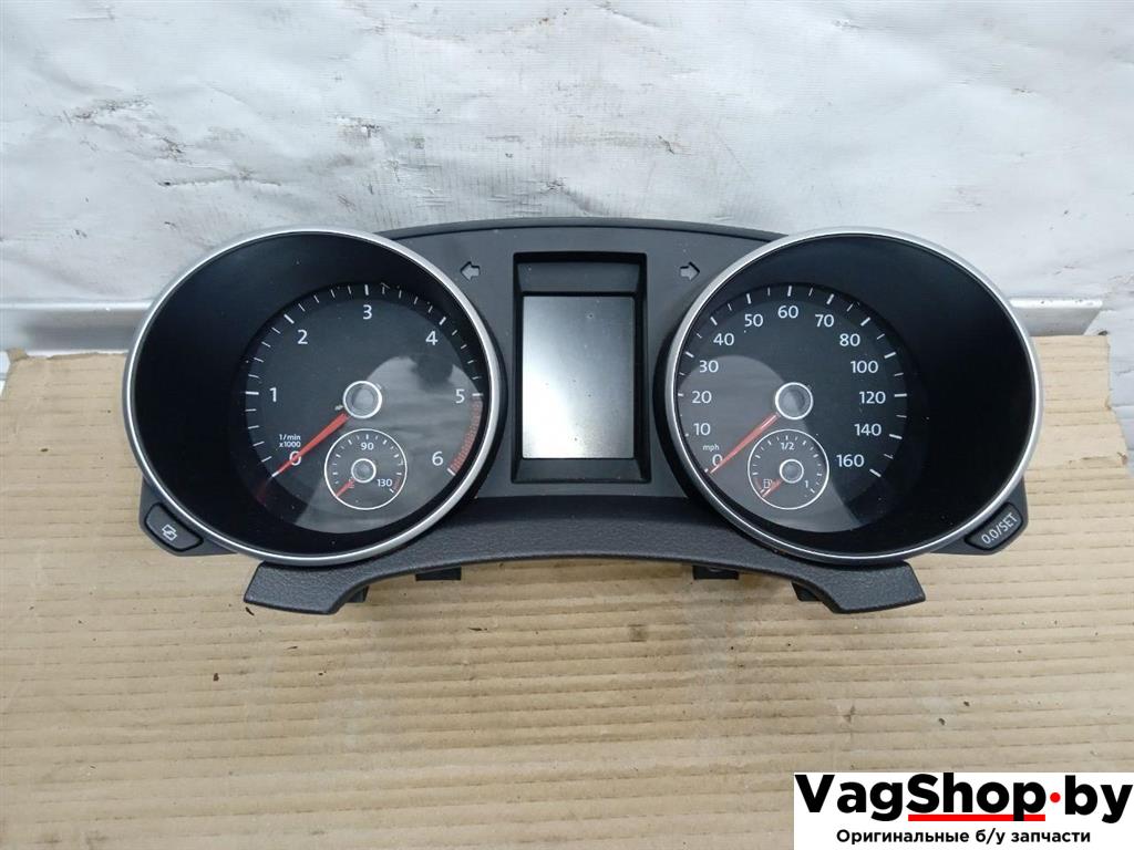 щиток приборов (приборная панель) Volkswagen Golf 6 поколение 2011, 2.0 л., TDi, CFF, дизель, МКПП, серебро, хетчбэк 5 дв., передний привод, 5K0920972A - фото №1