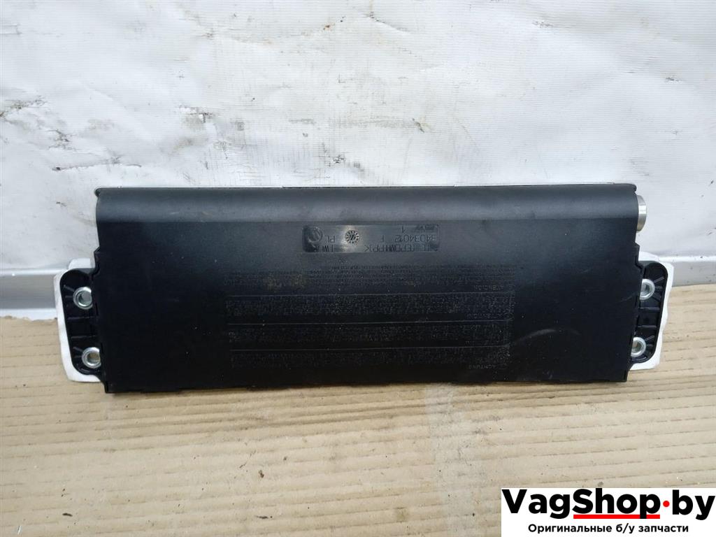 подушка безопасности коленная Volkswagen Golf 6 поколение 2011, 2.0 л., TDi, CFF, дизель, МКПП, серебро, хетчбэк 5 дв., передний привод, 5K2880841D - фото №1