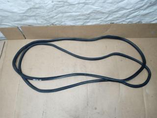 уплотнитель Volkswagen Golf 6 поколение 2011, 2.0 л., TDi, CFF, дизель, МКПП, серебро, хетчбэк 5 дв., передний привод, 5K6867913B