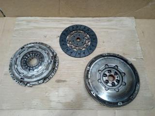 маховик Volkswagen Golf 6 поколение 2011, 2.0 л., TDi, CFF, дизель, МКПП, серебро, хетчбэк 5 дв., передний привод, 03L105266CC