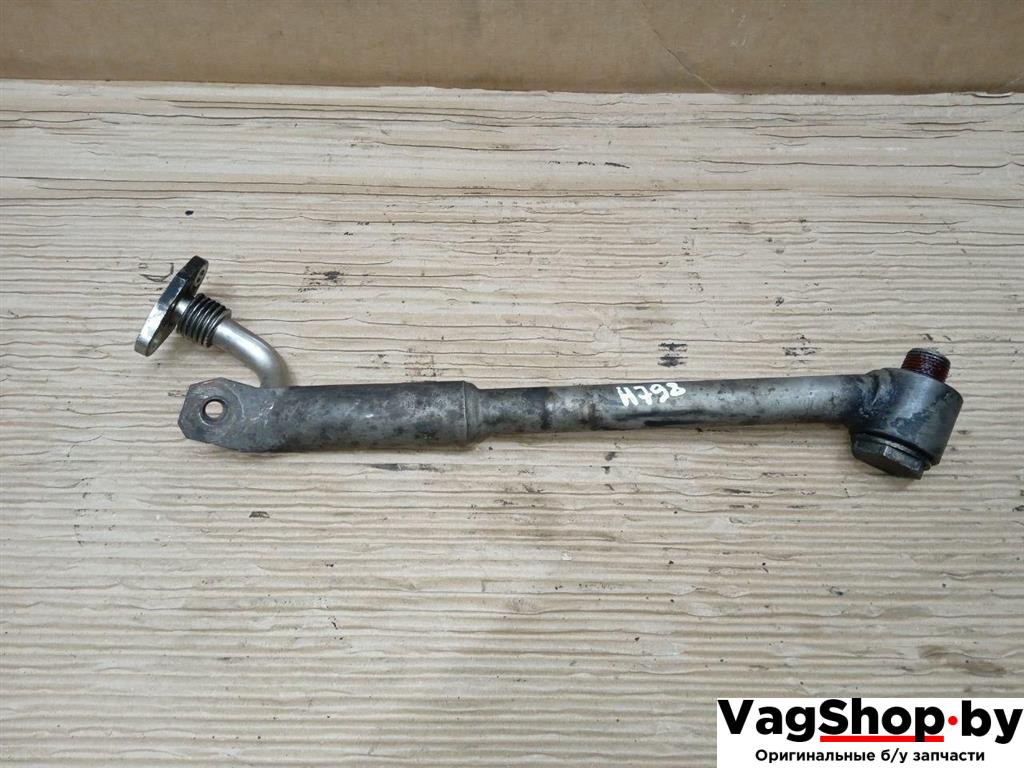 масляная трубка турбины Volkswagen Golf 6 поколение 2011, 2.0 л., TDi, CFF, дизель, МКПП, серебро, хетчбэк 5 дв., передний привод, 03L145535A, 03L145736D - фото №1