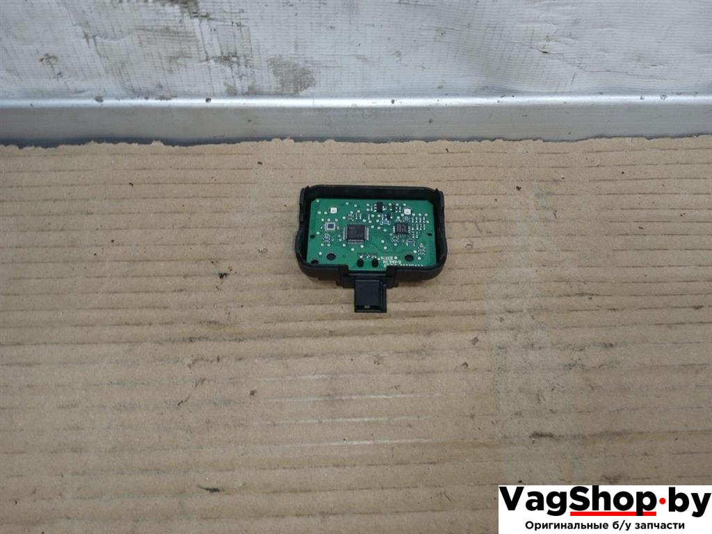 датчик дождя Volkswagen Golf 6 поколение 2011, 2.0 л., TDi, CFF, дизель, МКПП, серебро, хетчбэк 5 дв., передний привод, 1K0955559AH - фото №1