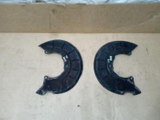 защитный кожух тормозного механизма Volkswagen Golf 6 поколение 2011, 2.0 л., TDi, CFF, дизель, МКПП, серебро, хетчбэк 5 дв., передний привод, 1K0400053GF, 1K0400054GF