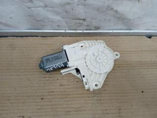 моторчик стеклоподъемника передний левый Audi A4 B8/8K [рестайлинг] 2013, 2.0 л., TDi, CGL, дизель, МКПП, серый, универсал, передний привод, 8K0959801A