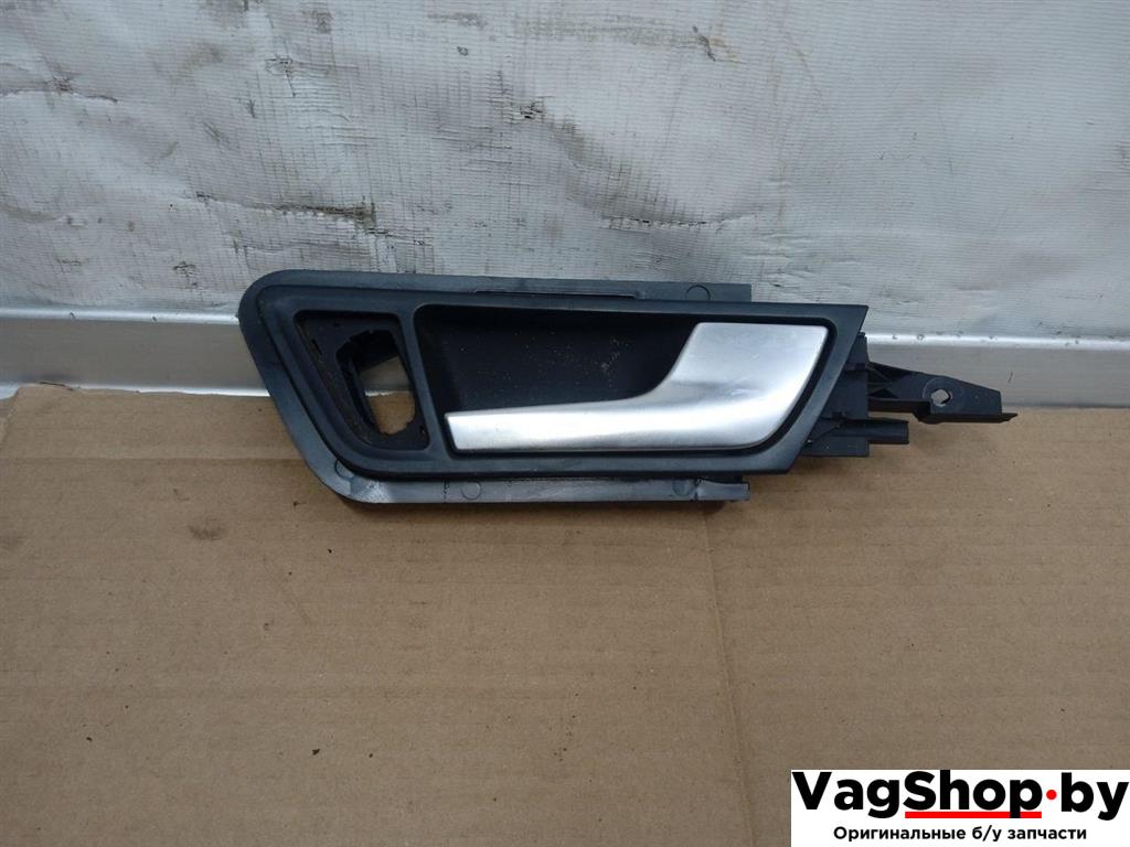 ручка внутренняя передняя правая Audi Q5 8R 2011, 2.0 л., TDi, CJC, дизель, МКПП, серебро, внедорожник 5 дв., полный привод, 8R0837020 - фото №1