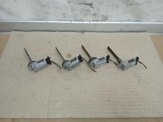 датчик температуры Volkswagen Touareg 1 поколение 2006, 2.5 л., TDi, BAC, дизель, АКПП, синий, внедорожник 5 дв., полный привод, 4B0820539