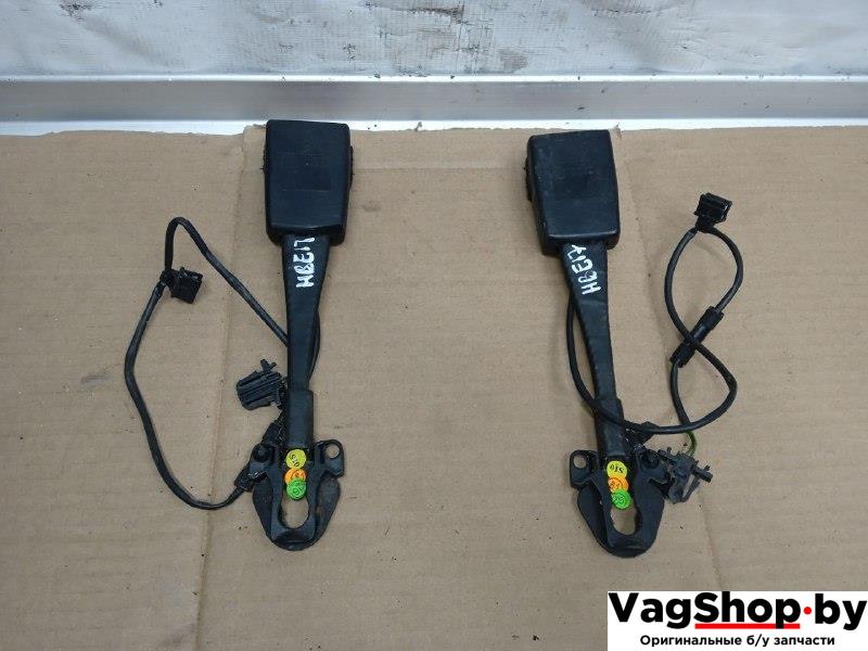 замок ремня безопасности Audi A5 8T 2007, 3.0 л., TDi, CAP, дизель, МКПП, белый, купе, полный привод, 8K085775501C - фото №1