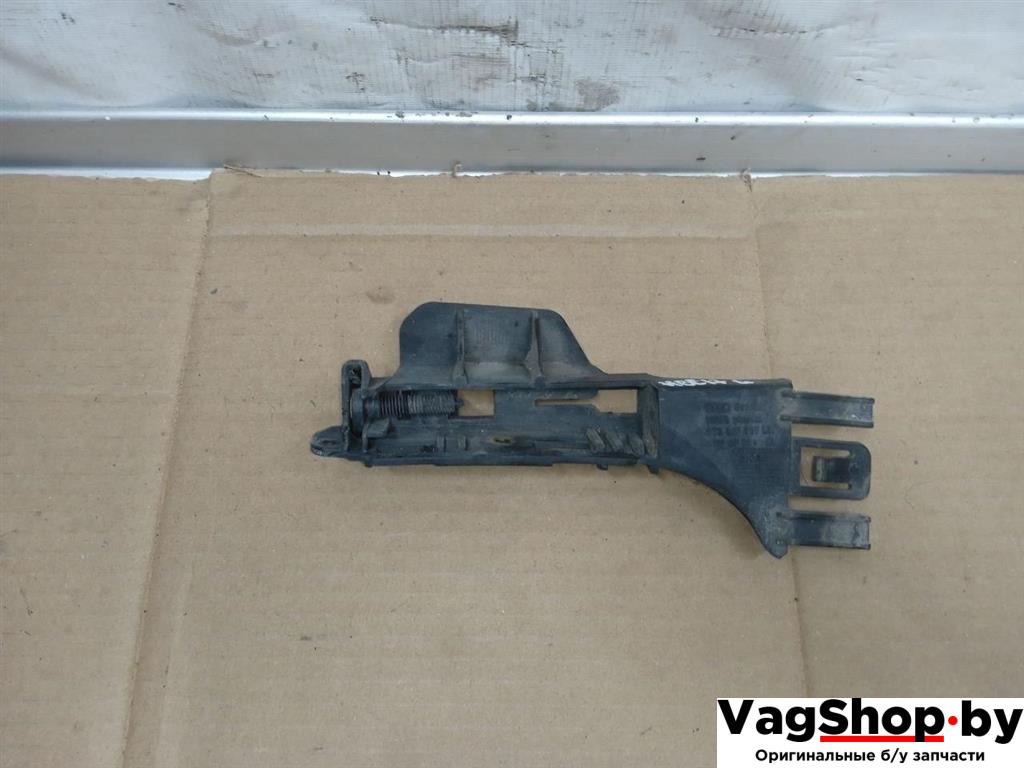 Крепление бампера заднего Audi A5 8T 2007, 3.0 л., TDi, CAP, дизель, МКПП, белый, купе, полный привод, 8T0807889 - фото №1