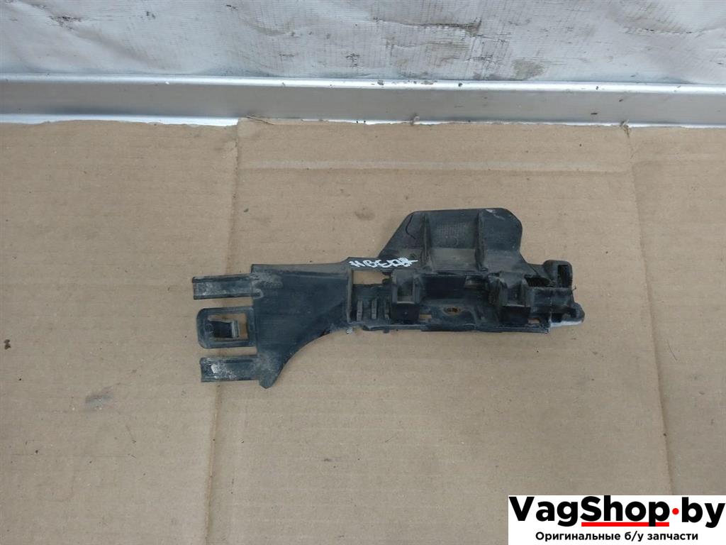 Крепление бампера заднего Audi A5 8T 2007, 3.0 л., TDi, CAP, дизель, МКПП, белый, купе, полный привод, 8T0807890 - фото №1