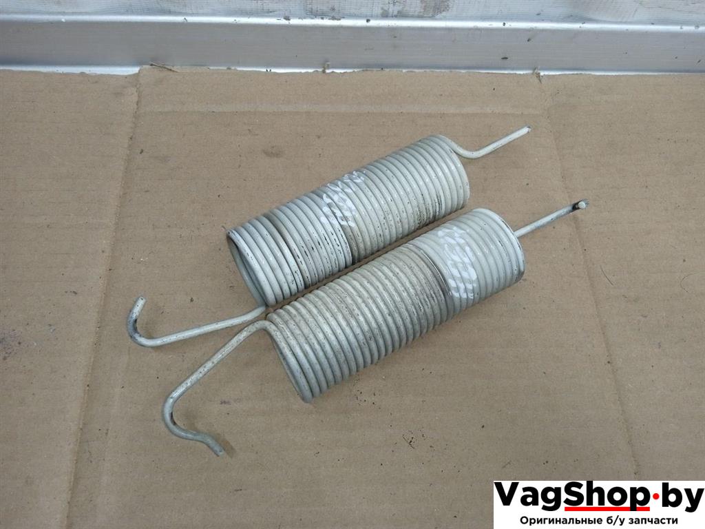 пружина крышки багажника Audi A5 8T 2007, 3.0 л., TDi, CAP, дизель, МКПП, белый, купе, полный привод - фото №1
