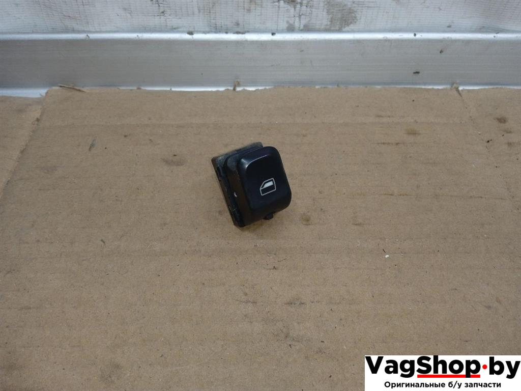 кнопка стеклоподъемника Audi A5 8T 2007, 3.0 л., TDi, CAP, дизель, МКПП, белый, купе, полный привод, 8K0959855 - фото №1