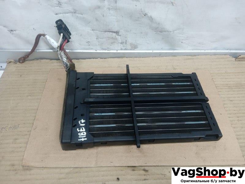 электрический радиатор отопителя (тэн) Audi A5 8T 2007, 3.0 л., TDi, CAP, дизель, МКПП, белый, купе, полный привод, 8K0819011 - фото №1