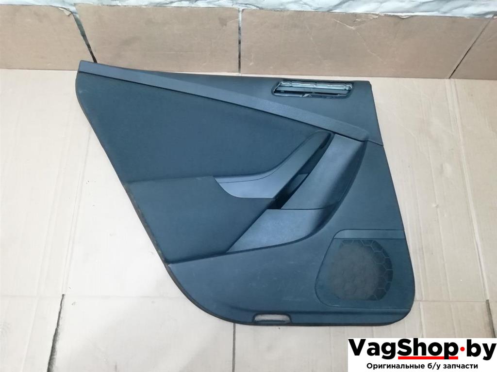 обшивка двери задняя левая Volkswagen Passat B6 2008, 2.0 л., TDi, CBA, дизель, МКПП, серебро, универсал, передний привод - фото №1
