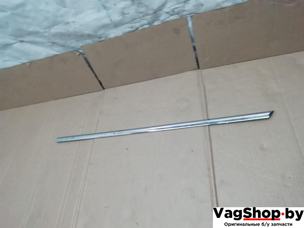 молдинг двери задней левой Volkswagen Passat B6 2008, 2.0 л., TDi, CBA, дизель, МКПП, серебро, универсал, передний привод, 3C0853753C - фото №1