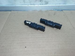 усилитель антенны Volkswagen Tiguan 1 поколение 2010, 2.0 л., TDi, CFG, дизель, МКПП, серебро, внедорожник 5 дв., полный привод, 5N0035570