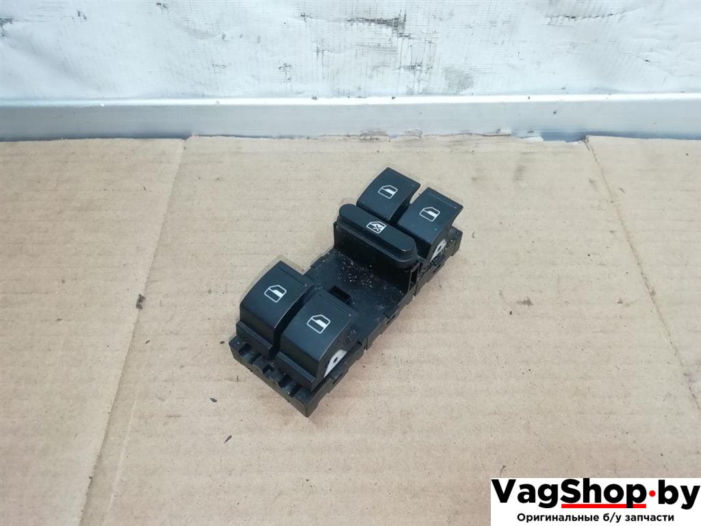 кнопка стеклоподъемника переднего левого Volkswagen Passat B7 2011, 2.0 л., TDi, CFF, дизель, АКПП, синий, универсал, передний привод, 1K4959857B - фото №1