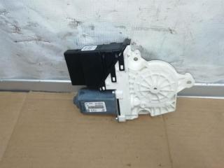 моторчик стеклоподъемника задний левый Volkswagen Tiguan 1 поколение 2010, 2.0 л., TDi, CFG, дизель, МКПП, серебро, внедорожник 5 дв., полный привод, 5K0959794, 5N0959703D