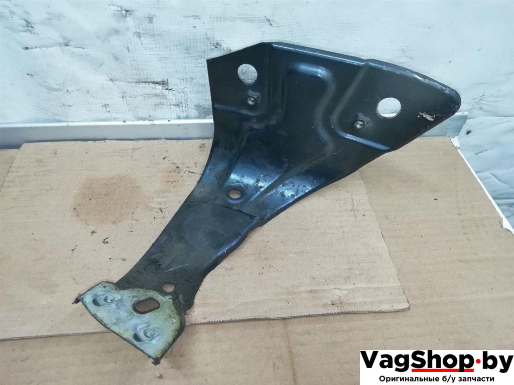 крепление ( кронштейн ) крыла Volkswagen Passat B7 2011, 2.0 л., TDi, CFF, дизель, АКПП, синий, универсал, передний привод, 3AA821142 - фото №1