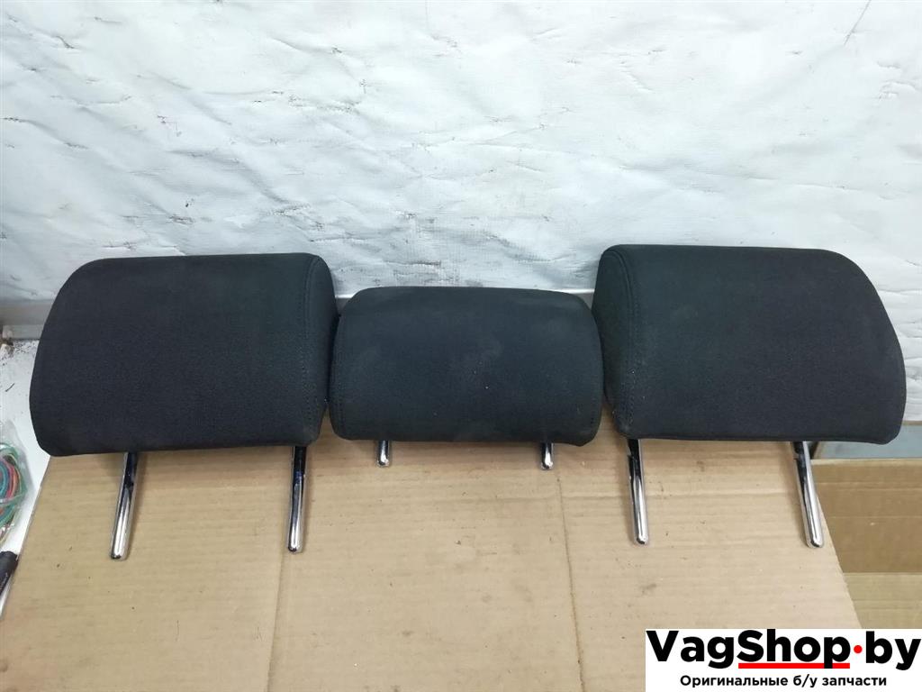 подголовник Volkswagen Passat B7 2011, 2.0 л., TDi, CFF, дизель, АКПП, синий, универсал, передний привод - фото №1