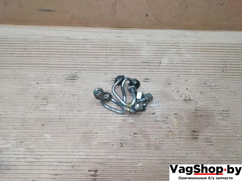 трубка топливная Volkswagen Passat B7 2011, 2.0 л., TDi, CFF, дизель, АКПП, синий, универсал, передний привод - фото №1