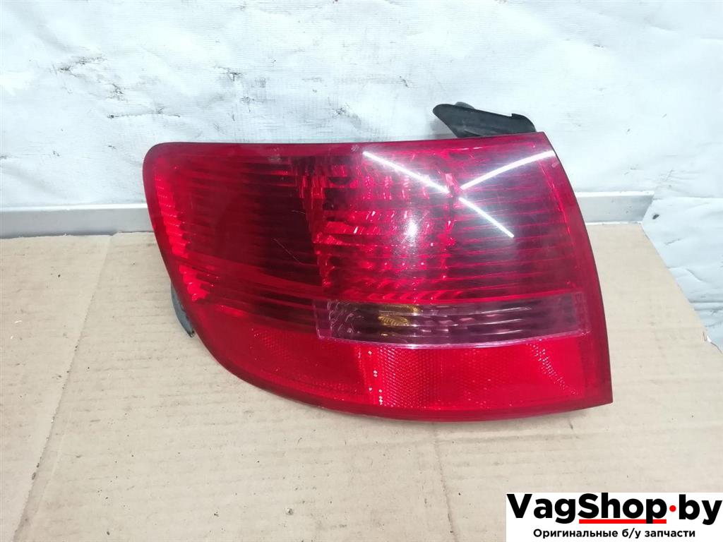 фонарь задний левый Audi A6 4F/C6 2007, 3.0 л., TDi, ASB, дизель, АКПП, голубой, универсал, полный привод - фото №1
