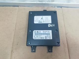 блок управления телефоном Volkswagen Touran 2 2013, 2.0 л., TDi, CFH, дизель, МКПП, синий, минивэн, передний привод, 7P6035730J