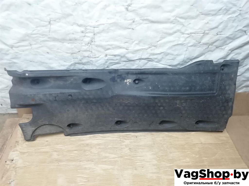 защита днища Volkswagen Tiguan 1 поколение 2010, 2.0 л., TDi, CFG, дизель, МКПП, серебро, внедорожник 5 дв., полный привод, 5N0825202C - фото №1