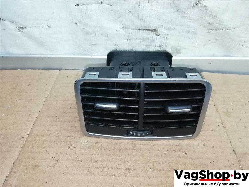 дефлектор обдува салона Audi A6 Allroad Quattro C6/4F 2007, 3.2 л., FSI, AUK, бензин, МКПП, синий, универсал, полный привод, 4F0819203C - фото №1