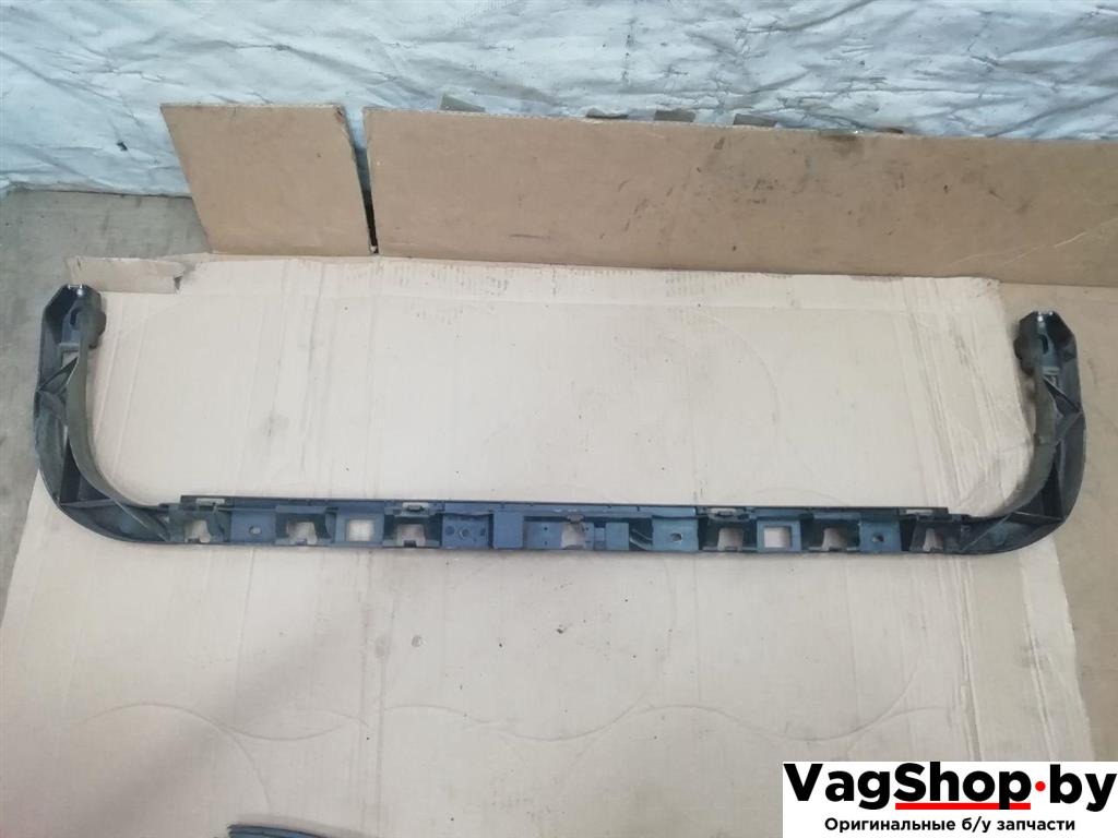 Крепление бампера заднего Volkswagen Passat B6 2008, 2.0 л., TDi, CBA, дизель, МКПП, серебро, универсал, передний привод, 3C9807863 - фото №1