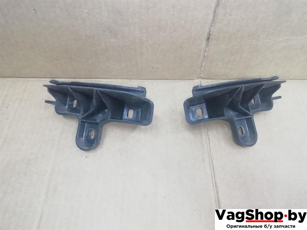 Крепление бампера заднего Audi A6 4F/C6 2007, 3.0 л., TDi, ASB, дизель, АКПП, голубой, универсал, полный привод, 4F9807897A, 4F9807898A - фото №1