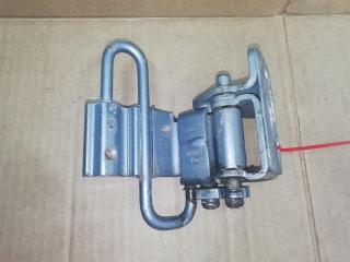 петля двери Audi A6 4F/C6 2007, 3.0 л., TDi, ASB, дизель, АКПП, голубой, универсал, полный привод, 8E0833411E