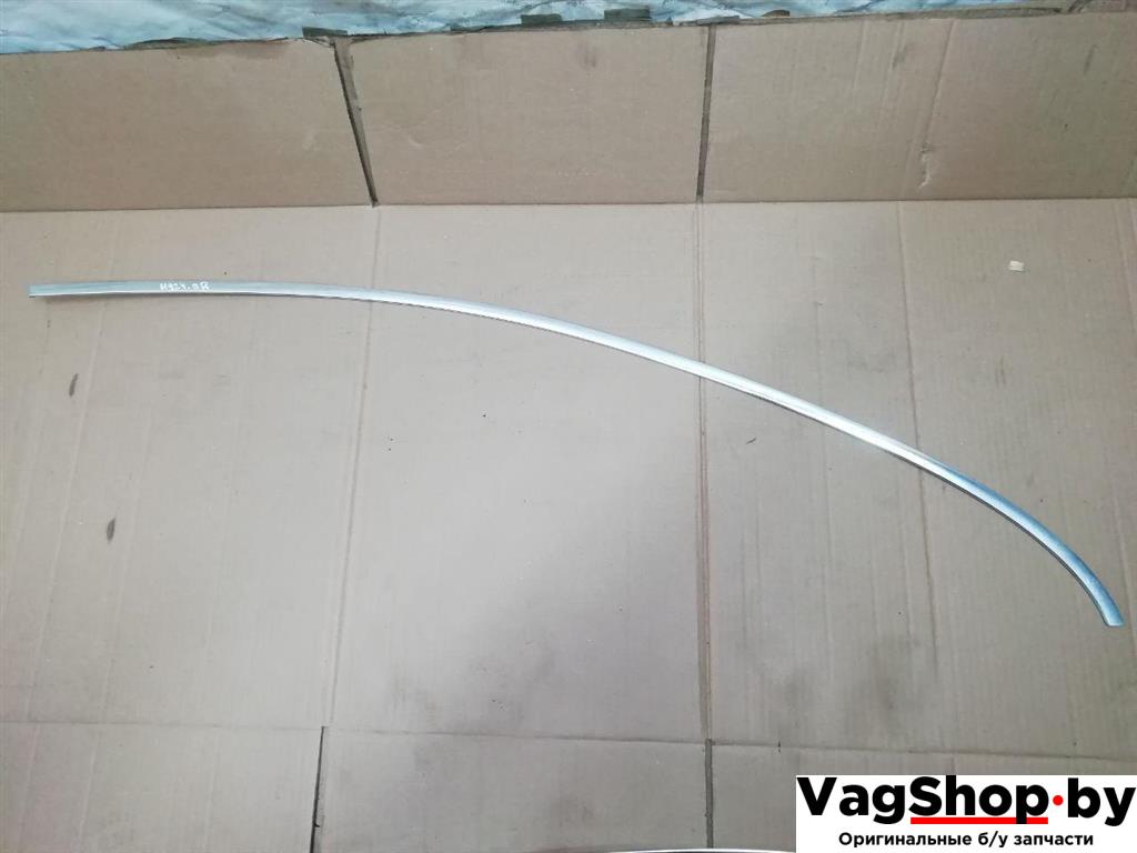 молдинг двери передней правой Audi Q7 4L 2006, 3.0 л., TDi, BUG, дизель, АКПП, синий, внедорожник 5 дв., полный привод - фото №1