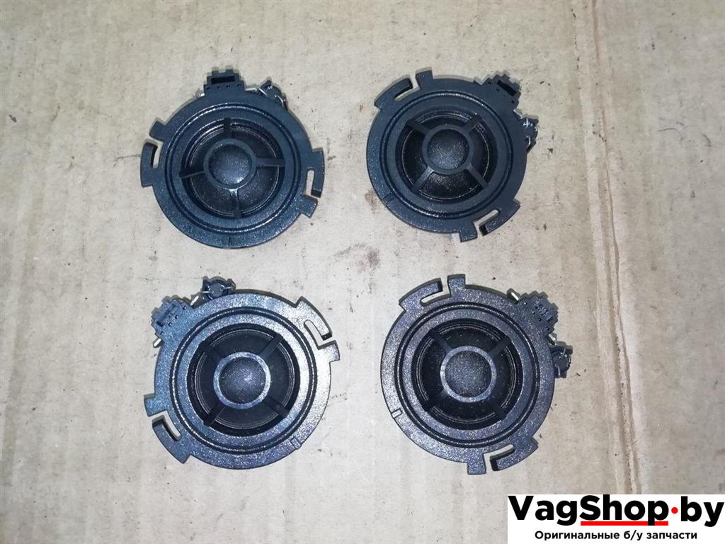 динамик высокочастотный (пищалка) Audi Q7 4L 2006, 3.0 л., TDi, BUG, дизель, АКПП, синий, внедорожник 5 дв., полный привод, 4F0035399A - фото №1
