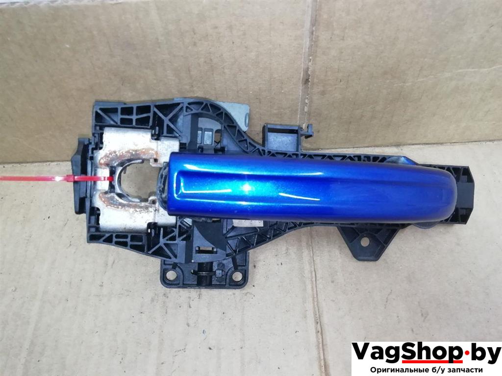 ручка наружная передняя правая Audi Q7 4L 2006, 3.0 л., TDi, BUG, дизель, АКПП, синий, внедорожник 5 дв., полный привод - фото №1