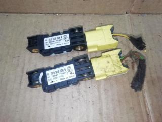 датчик удара Volkswagen Touareg 1 поколение [рестайлинг] 2009, 2.5 л., TDi, BPE, дизель, АКПП, черный, внедорожник 5 дв., полный привод, 7L0909606B