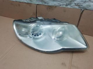 фара правая Volkswagen Touareg 1 поколение [рестайлинг] 2009, 2.5 л., TDi, BPE, дизель, АКПП, черный, внедорожник 5 дв., полный привод, 7L6941032A