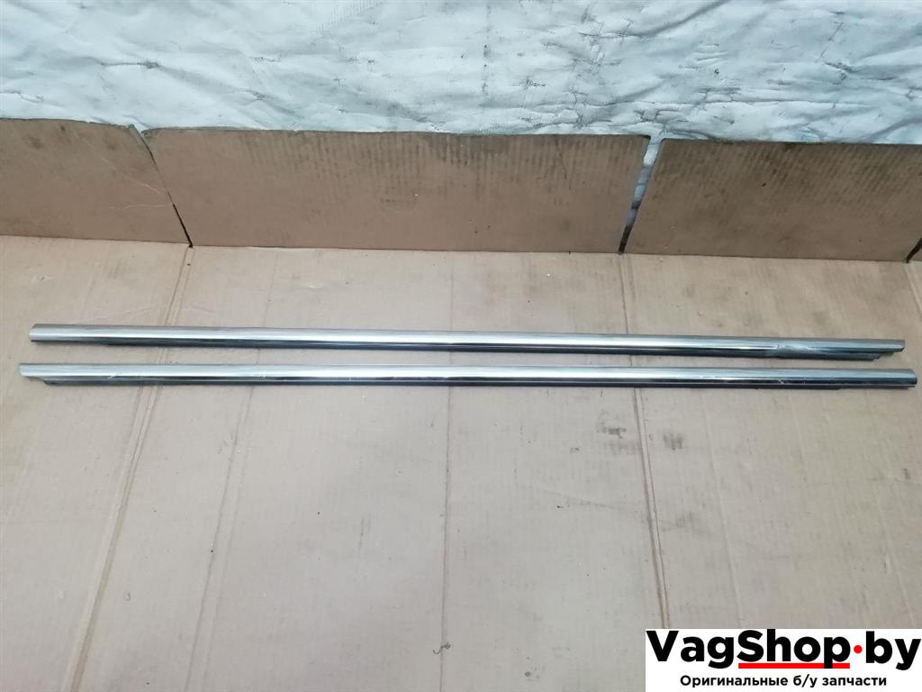 уплотнитель Volkswagen Passat B7 2011, 2.0 л., TDi, CFF, дизель, МКПП, черный, универсал, передний привод, 3C4837475D, 3C4837476D - фото №1