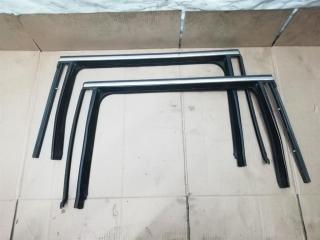 направляющая стекла Volkswagen Passat B7 2011, 2.0 л., TDi, CFF, дизель, МКПП, черный, универсал, передний привод, 3C9839432E, 3C9839431E