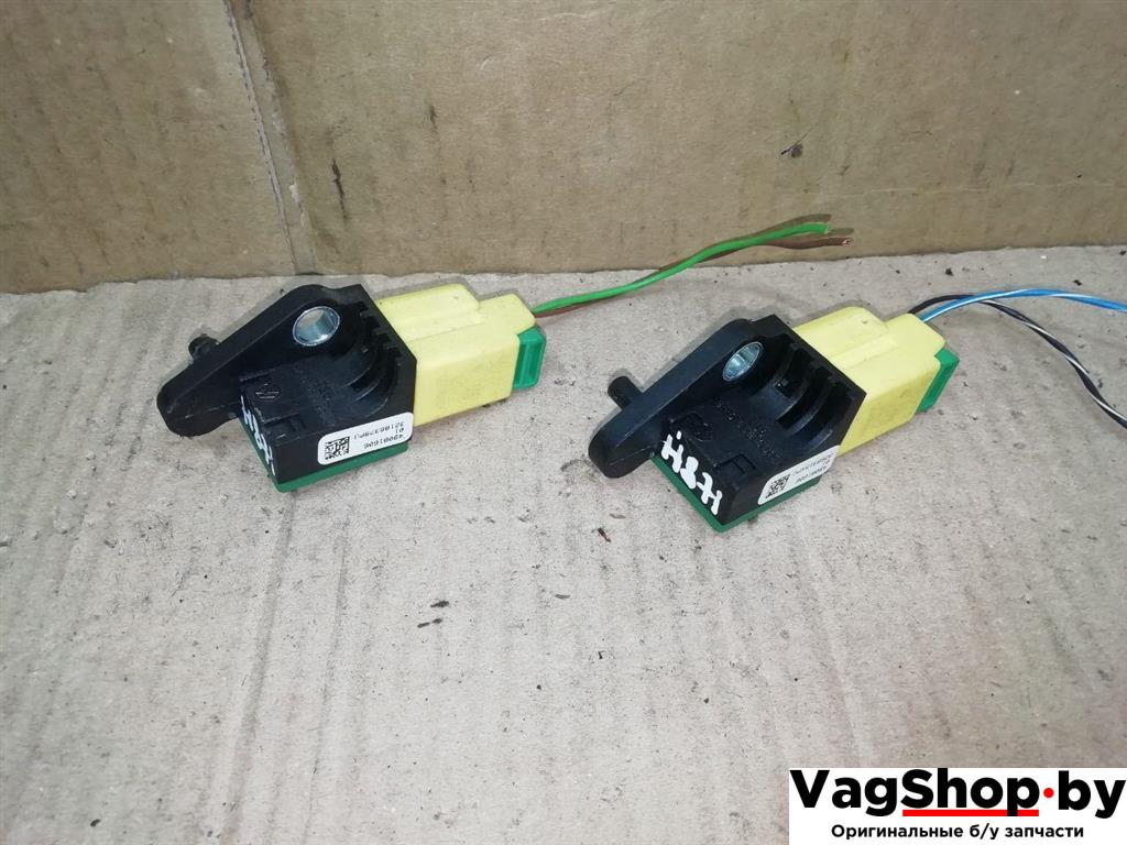 датчик удара Volkswagen Passat B6 2009, 2.0 л., TDi, CBA, дизель, МКПП, голубой, седан, передний привод, 5N0959351B - фото №1