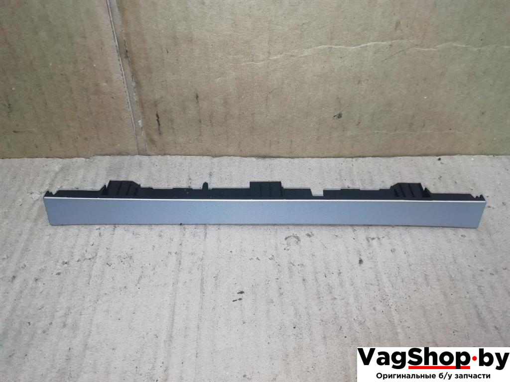 накладка на торпедо (консоль) Volkswagen Passat B6 2009, 2.0 л., TDi, CBA, дизель, МКПП, голубой, седан, передний привод, 3C0858336N - фото №1