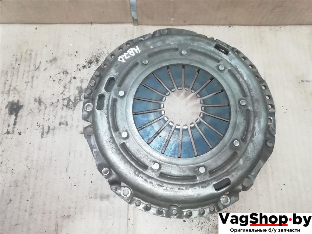 корзина сцепления Volkswagen Passat B6 2008, 2.0 л., TDi, CBA, дизель, МКПП, серебро, универсал, передний привод, 03G141025H - фото №1