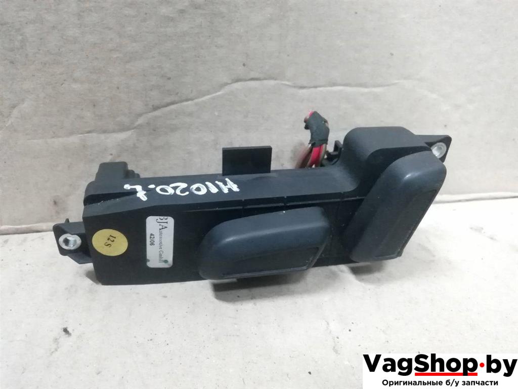 блок управления сиденьем Audi Q7 4L 2006, 3.0 л., TDi, BUG, дизель, АКПП, серебро, внедорожник 5 дв., полный привод, 4L0959747 - фото №1