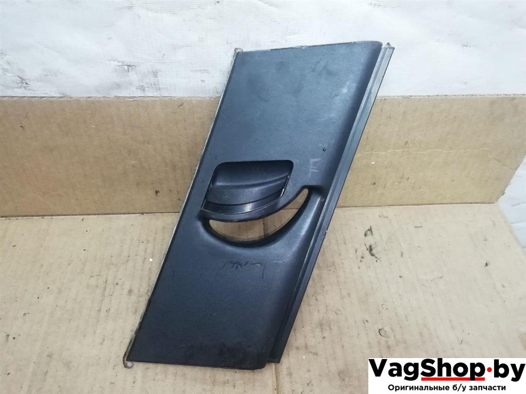 обшивка стойки задней левой Audi Q7 4L 2006, 3.0 л., TDi, BUG, дизель, АКПП, серебро, внедорожник 5 дв., полный привод, 4L0867293A - фото №1
