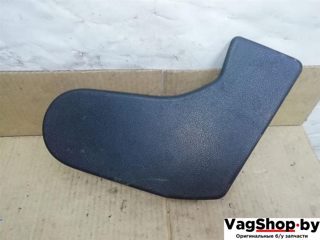 пластик (накладка) сиденья Audi Q7 4L 2006, 3.0 л., TDi, BUG, дизель, АКПП, серебро, внедорожник 5 дв., полный привод, 4L0883859 - фото №1