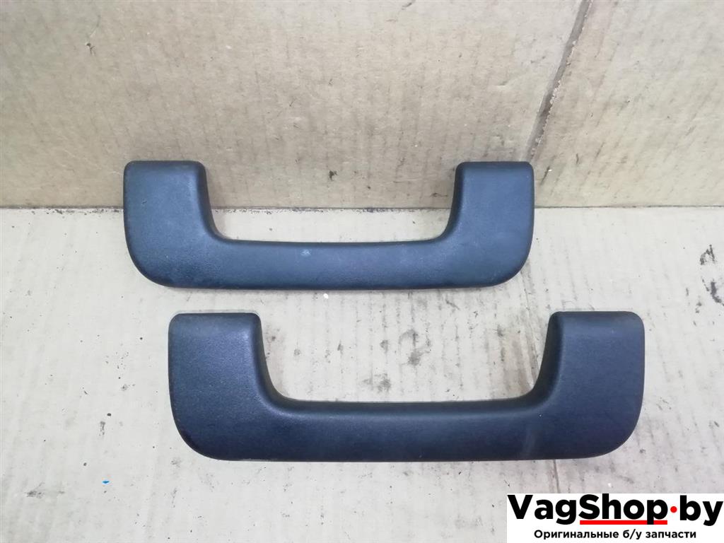 ручка внутренняя потолочная Audi Q7 4L 2006, 3.0 л., TDi, BUG, дизель, АКПП, серебро, внедорожник 5 дв., полный привод, 8P0857607K - фото №1