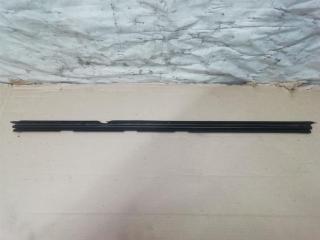 уплотнитель Volkswagen Golf Plus 2 поколение 2010, 1.6 л., TDi, CAY, дизель, МКПП, серебро, хетчбэк 5 дв., передний привод, 5M0839479B